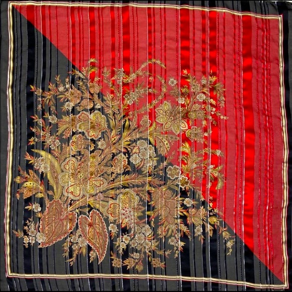 Valentino scarf - Picture 2 of 7